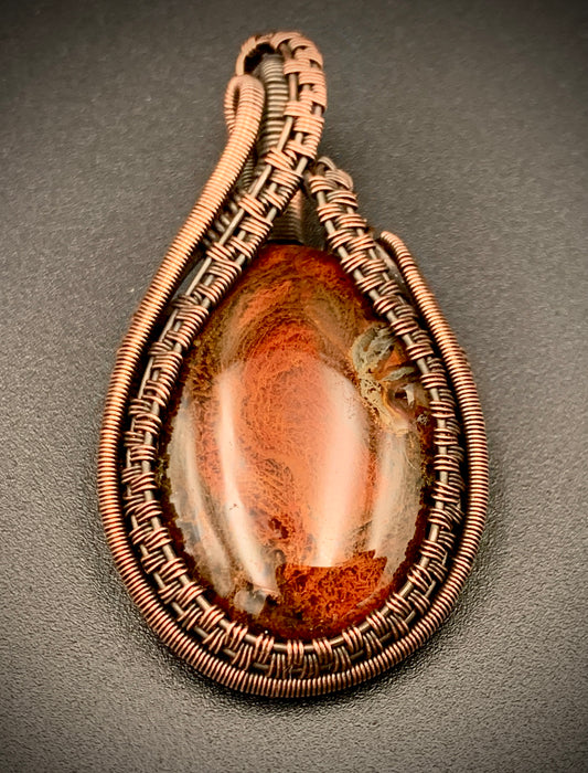 CRIMSON COMPANION WIRE WRAP PENDANT