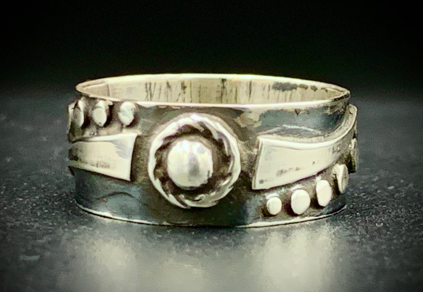 SILVER EYE RING - SIZE 8