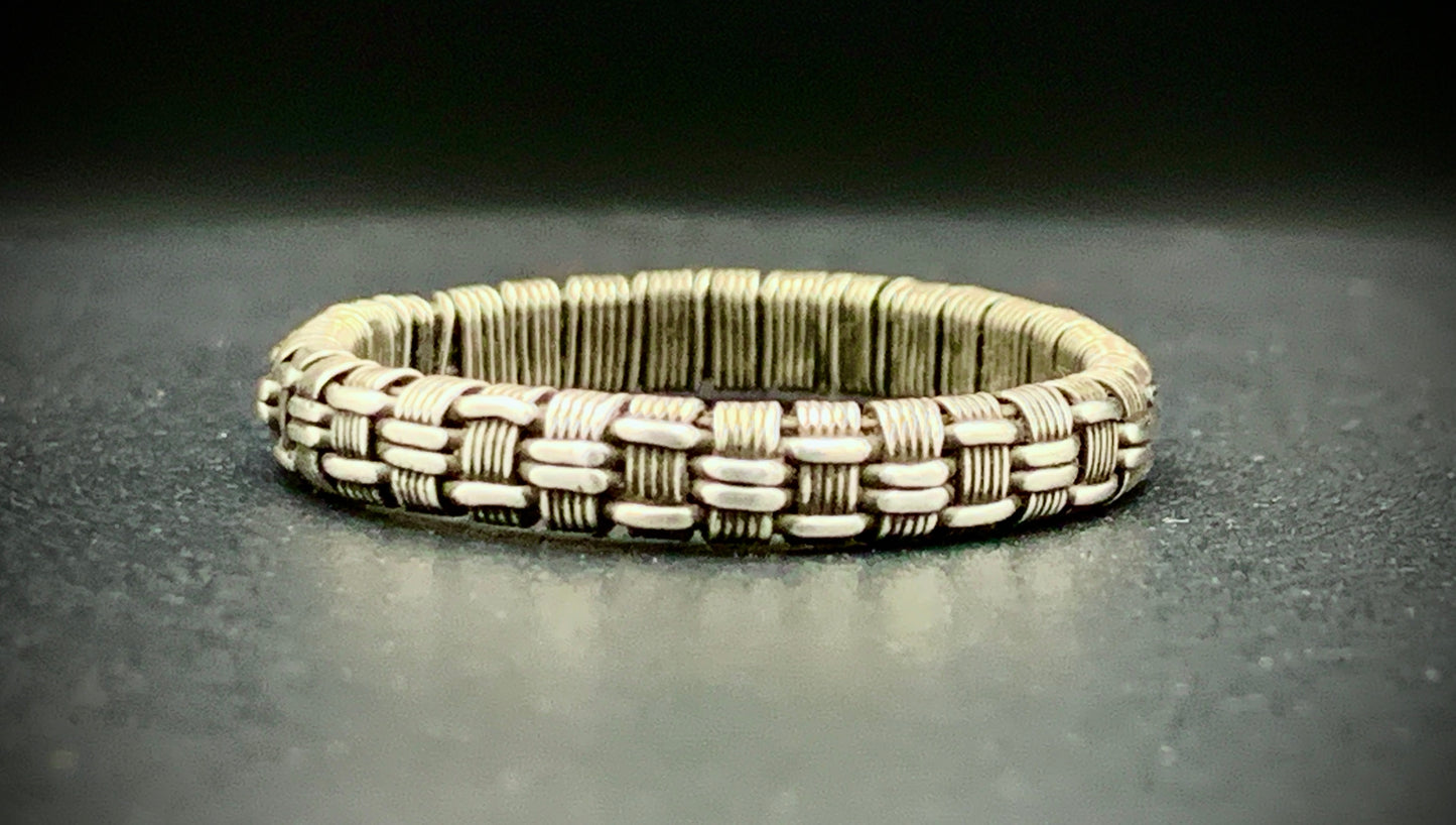 WOVEN BAND RING - SIZE 12