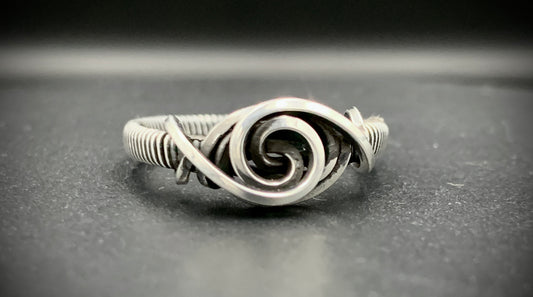SPIRAL EYE WIRE WRAP RING - SIZE 9.5