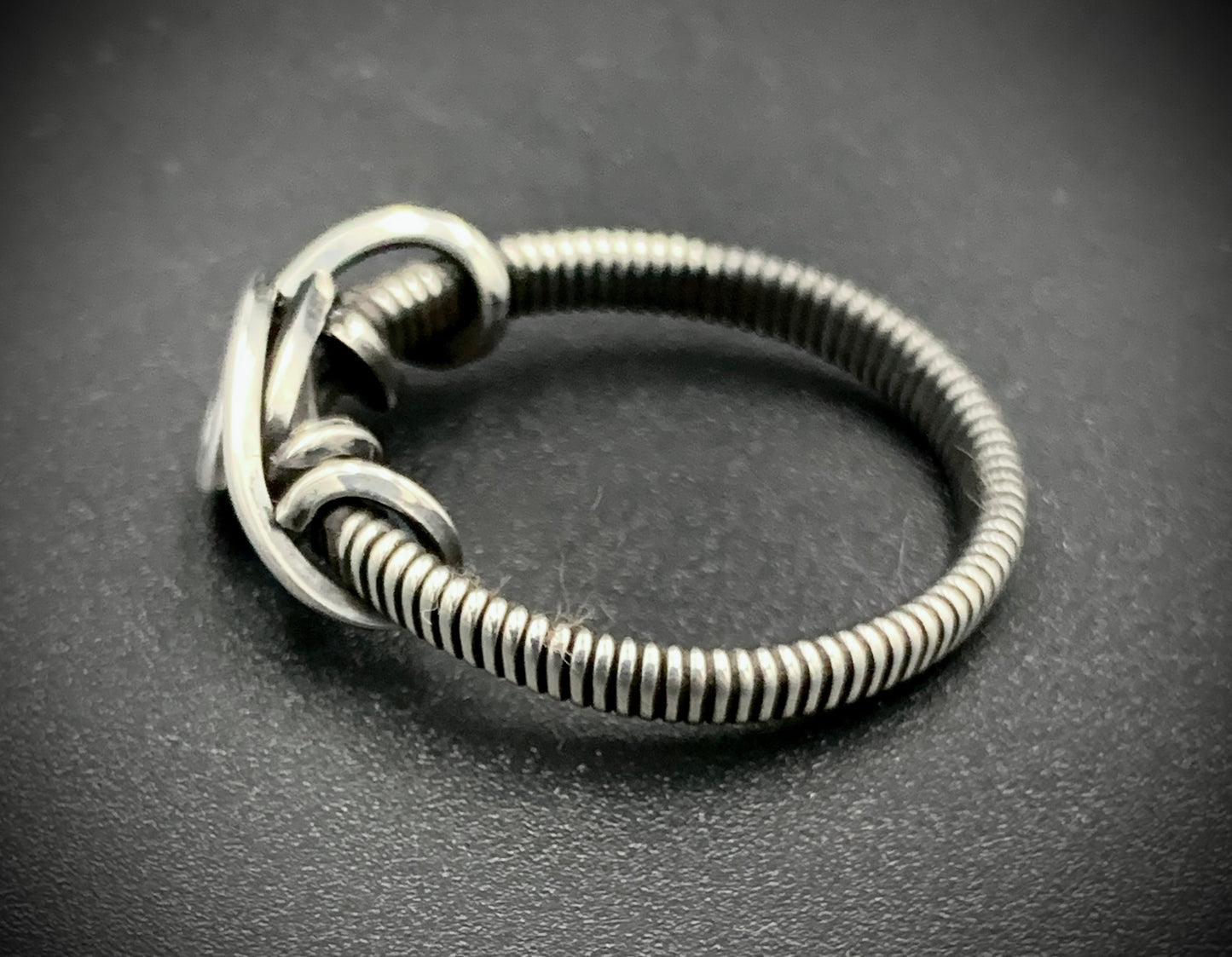 SPIRAL EYE WIRE WRAP RING - SIZE 9.5