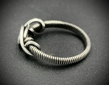 SPIRAL EYE WIRE WRAP RING - SIZE 9.5