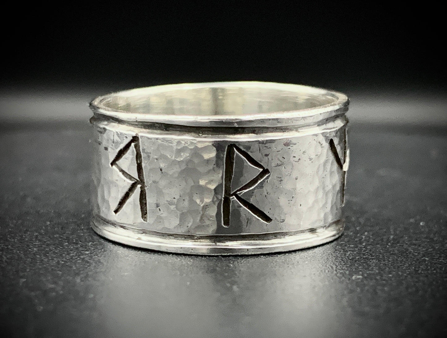 HAMMERED VIKING RUNE RING - SIZE 9.5