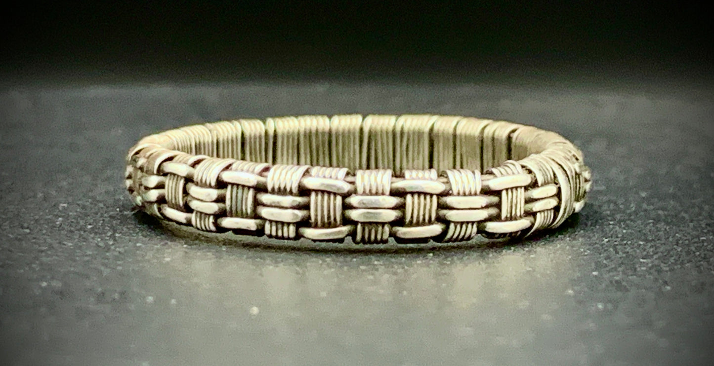 WOVEN BAND RING - SIZE 12