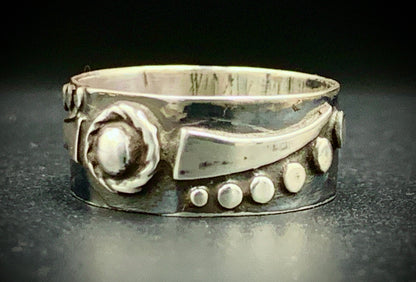 SILVER EYE RING - SIZE 8