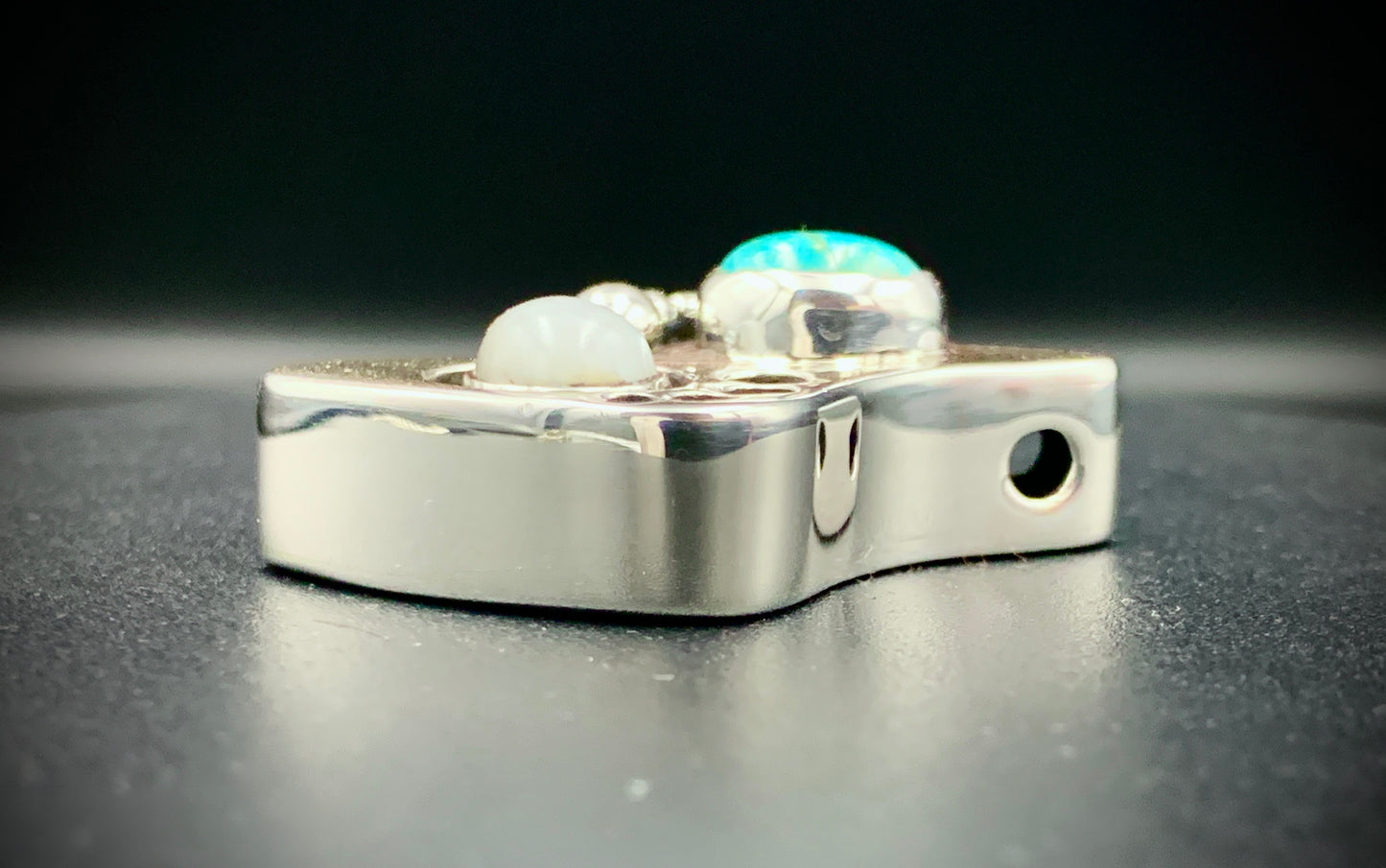 STEPS OF THE SEEKER PENDANT