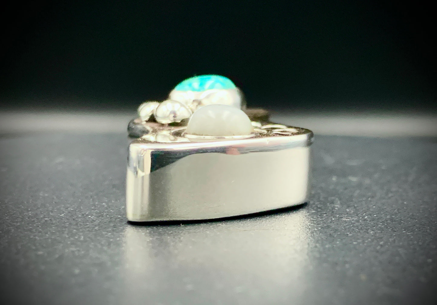 STEPS OF THE SEEKER PENDANT