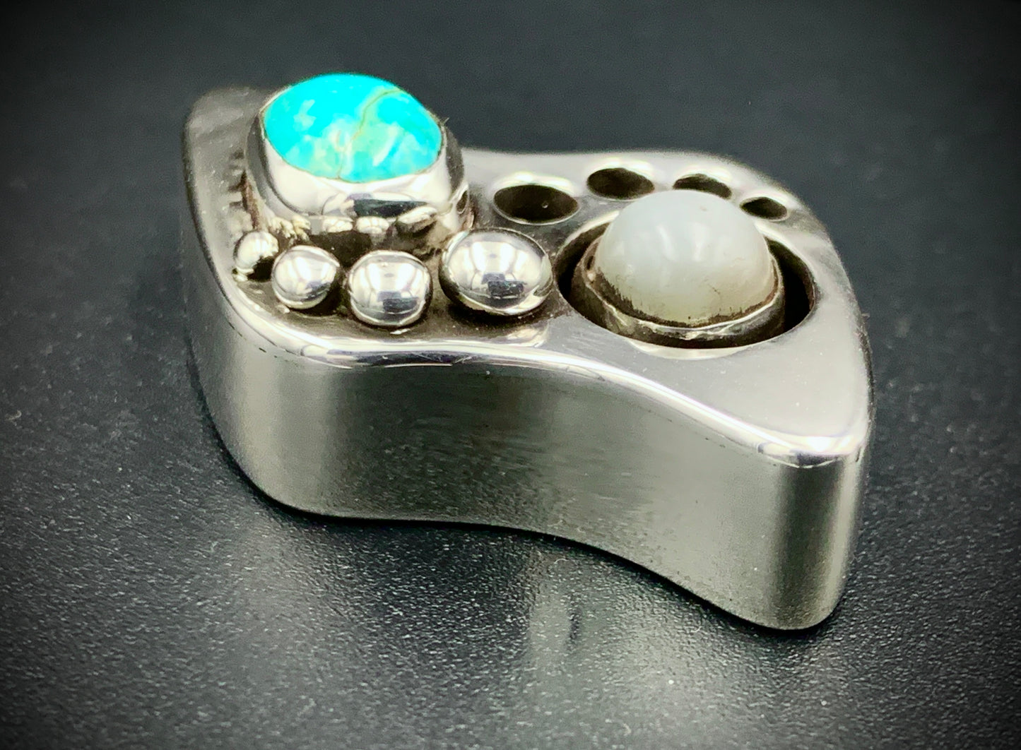 STEPS OF THE SEEKER PENDANT