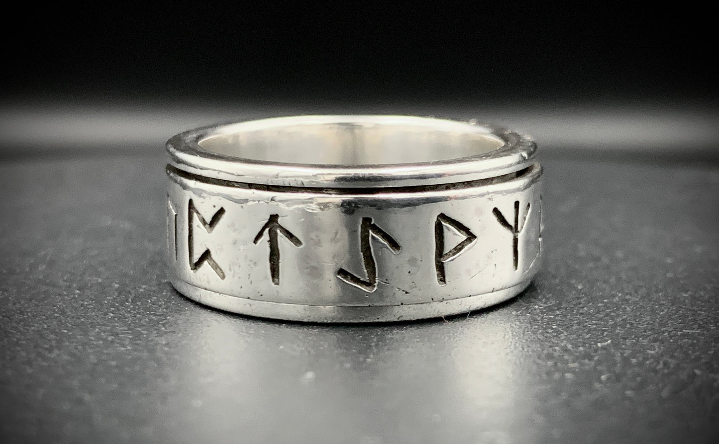 VIKING RUNE SPINNER RING - SIZE 10