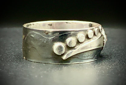 SILVER EYE RING - SIZE 8