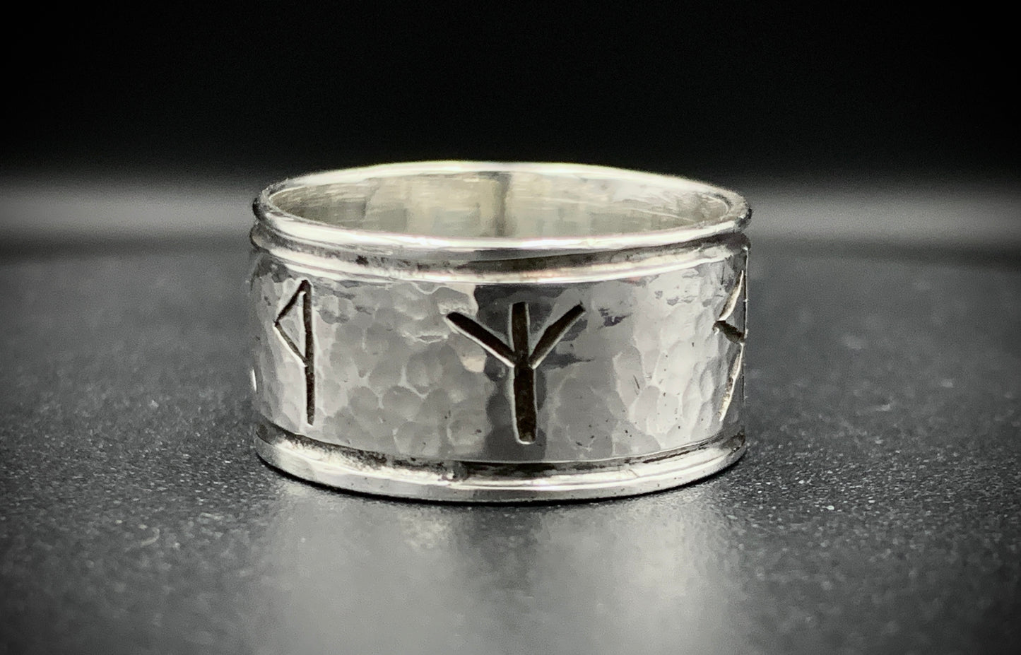 HAMMERED VIKING RUNE RING - SIZE 9.5