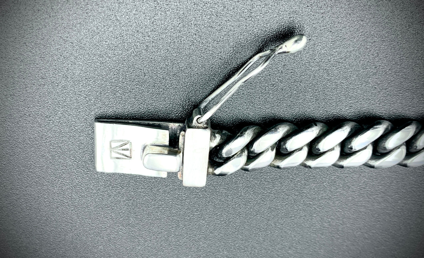 SUNSET MOONCHILD CUBAN LINK BRACELET 9MM - SIZE 8 INCH