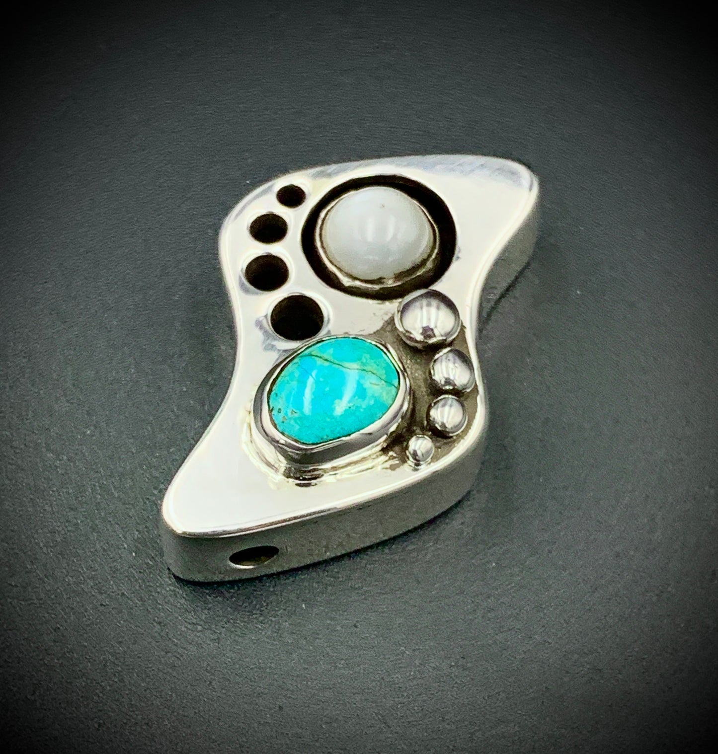 STEPS OF THE SEEKER PENDANT