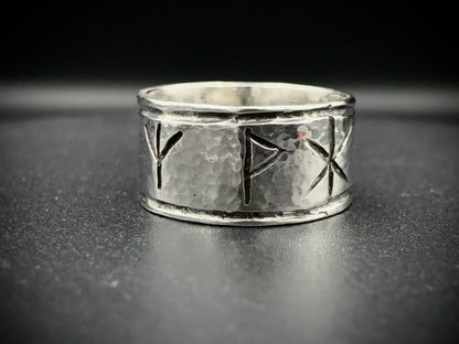 HAMMERED VIKING RUNE RING - SIZE 9.5