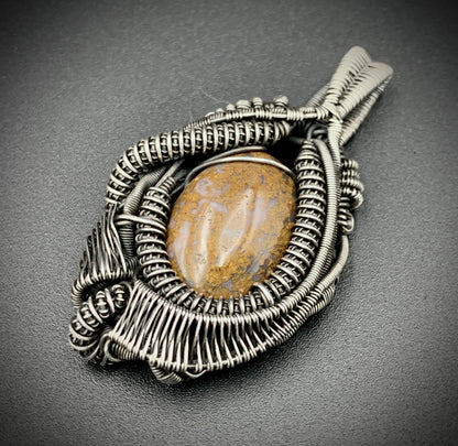 DESERT DREAMER WIRE WRAP PENDANT