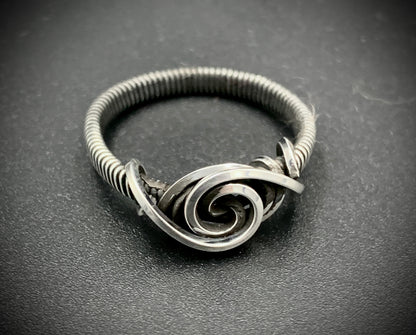 SPIRAL EYE WIRE WRAP RING - SIZE 9.5