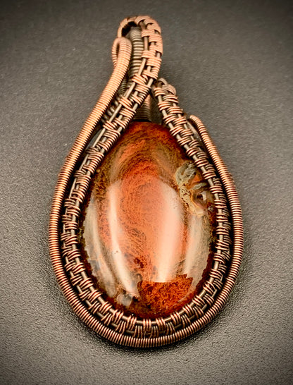 CRIMSON COMPANION WIRE WRAP PENDANT