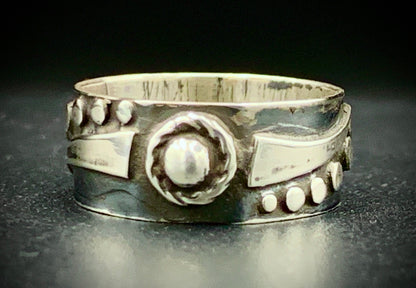 SILVER EYE RING - SIZE 8