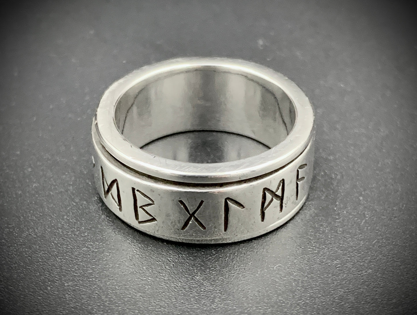 VIKING RUNE SPINNER RING - SIZE 10