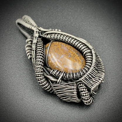 DESERT DREAMER WIRE WRAP PENDANT
