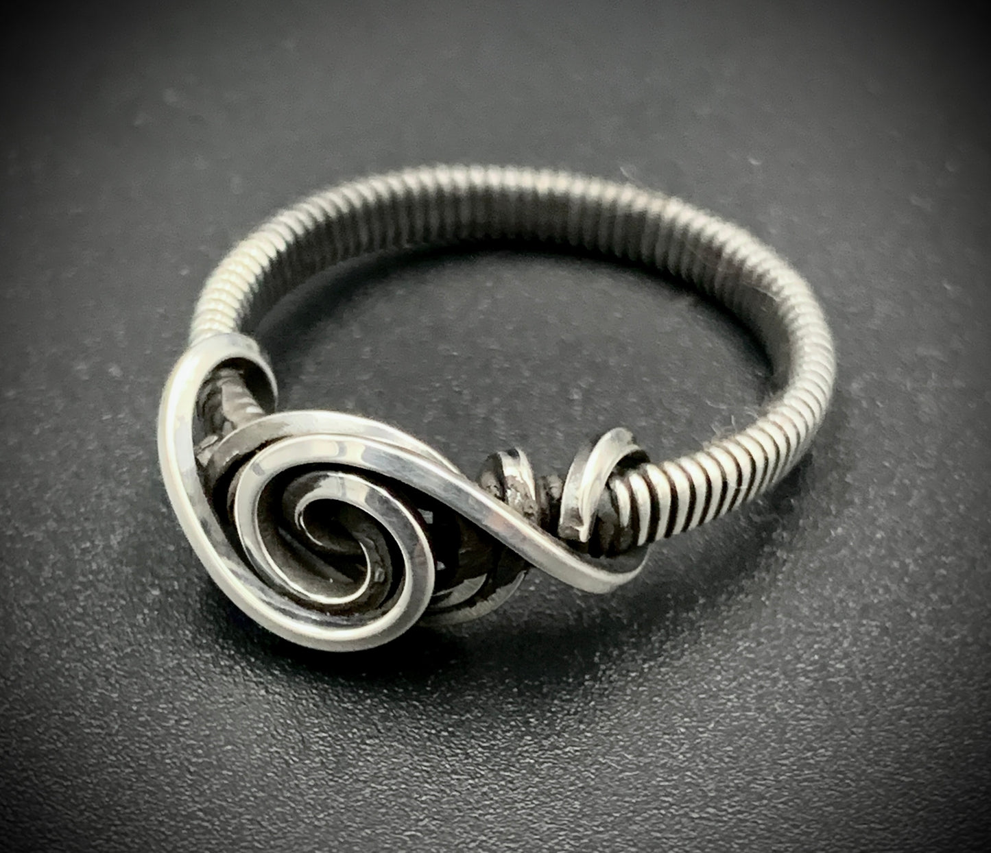 SPIRAL EYE WIRE WRAP RING - SIZE 9.5