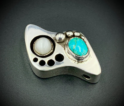 STEPS OF THE SEEKER PENDANT