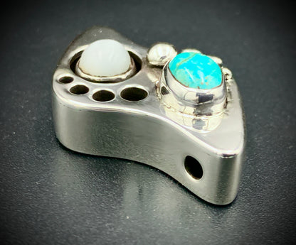 STEPS OF THE SEEKER PENDANT