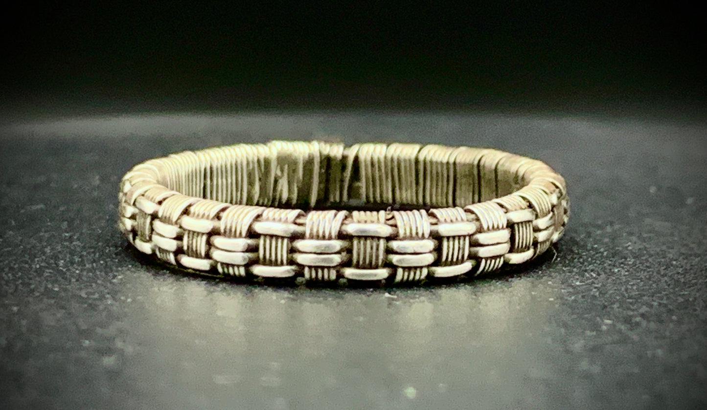 WOVEN BAND RING - SIZE 12