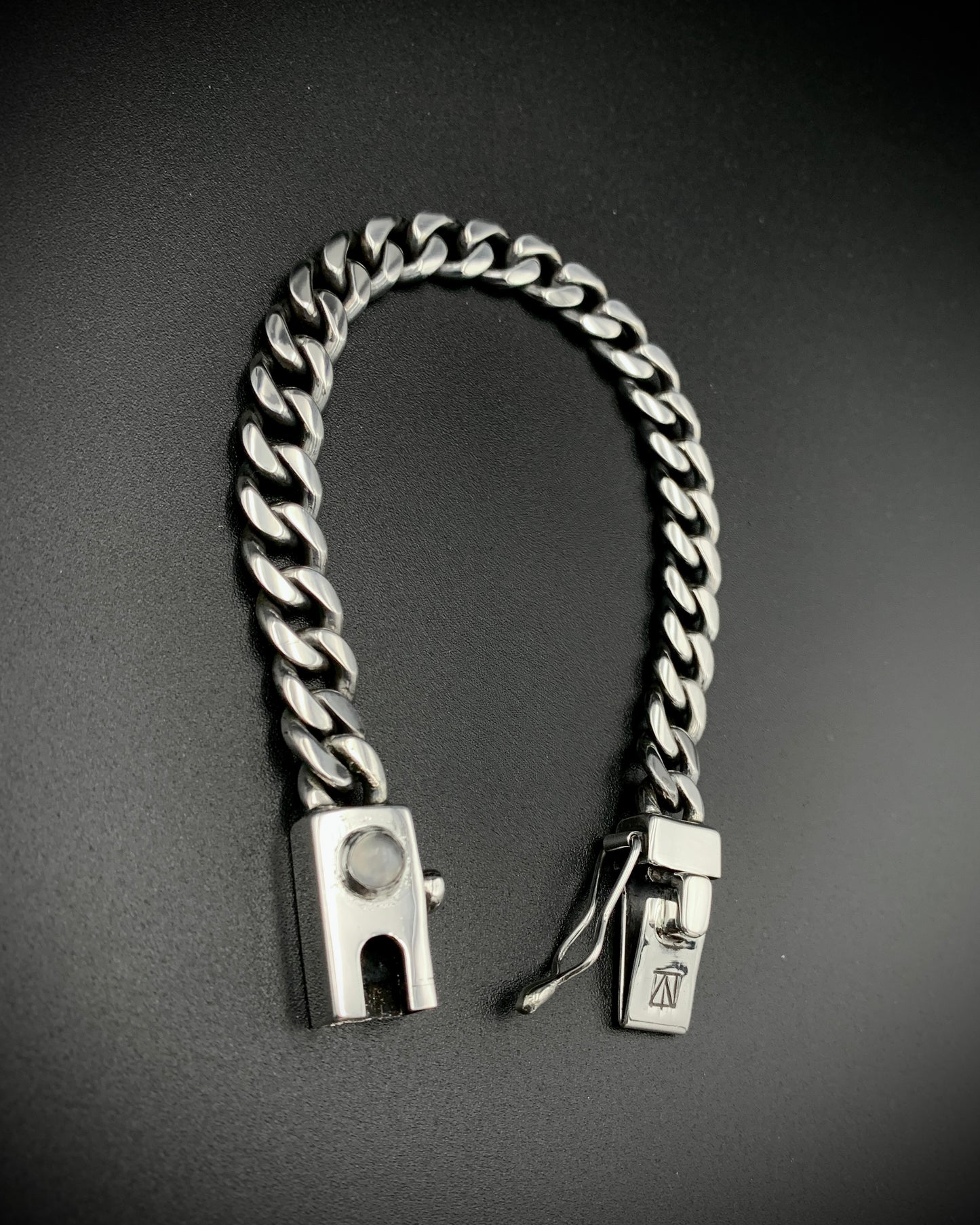 MOONCHILD CUBAN LINK BRACELET 8MM - SIZE 8 INCH