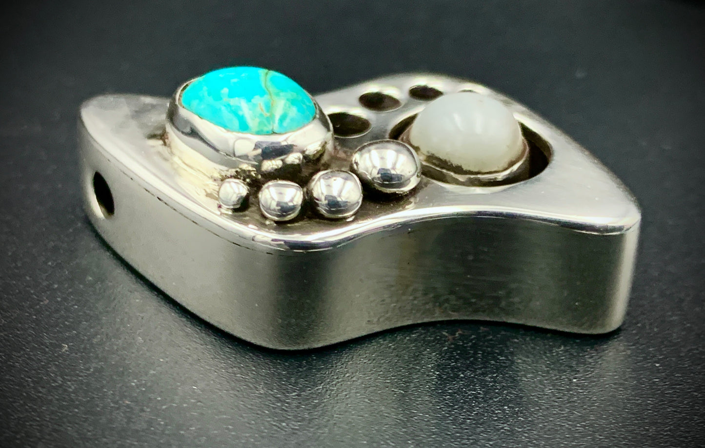 STEPS OF THE SEEKER PENDANT