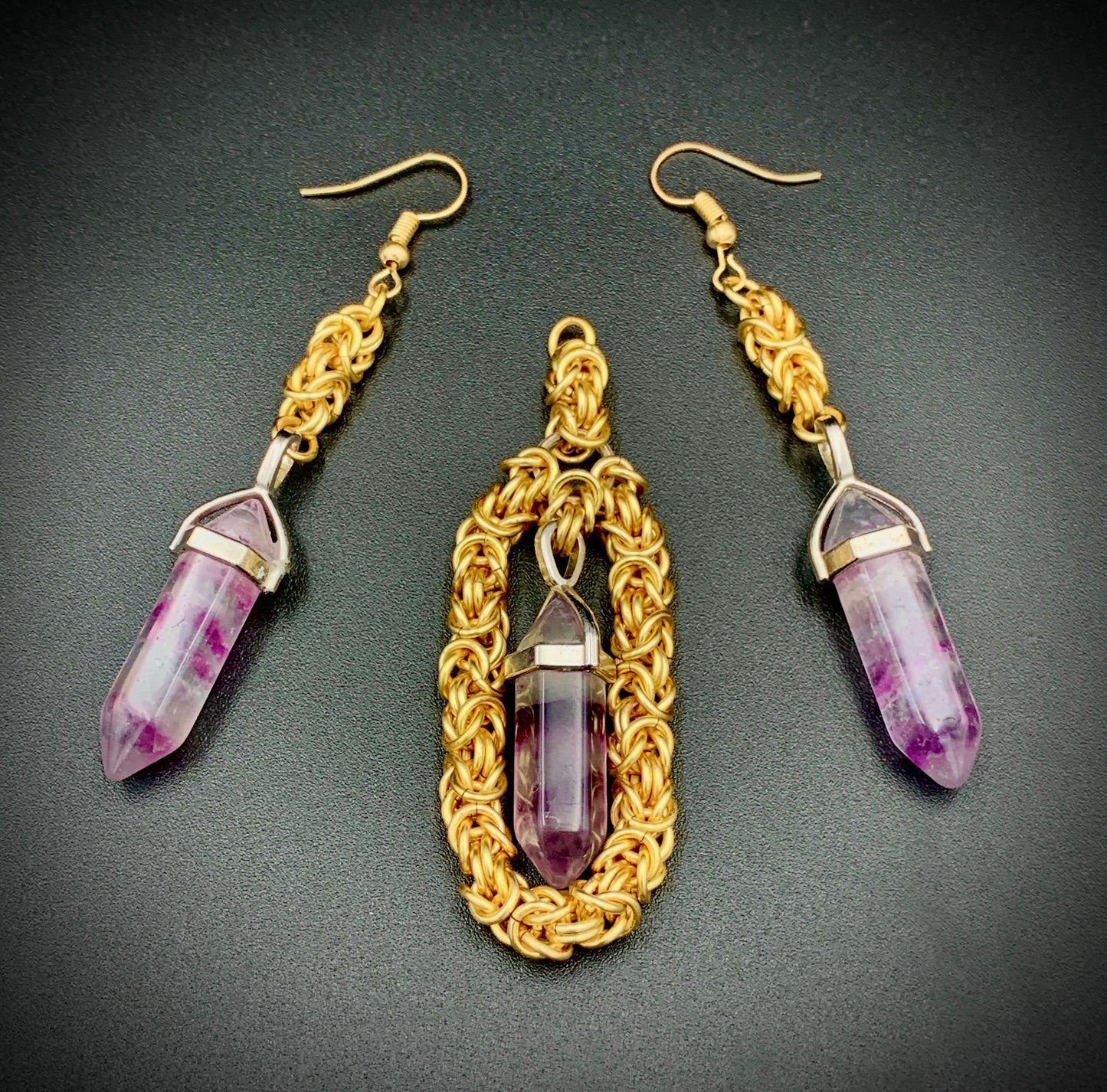 BYZANTINE QUEEN EARRINGS & PENDANT SET