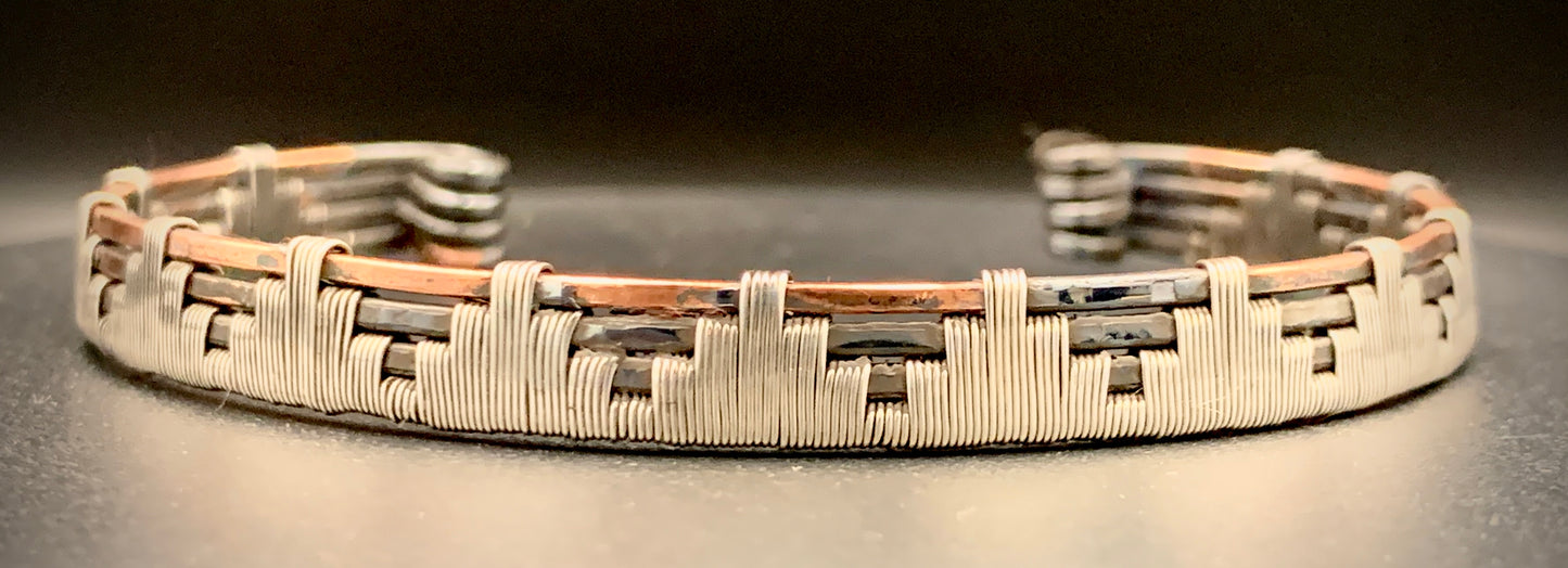 STEPS OF DESTINY WOVEN BRACELET