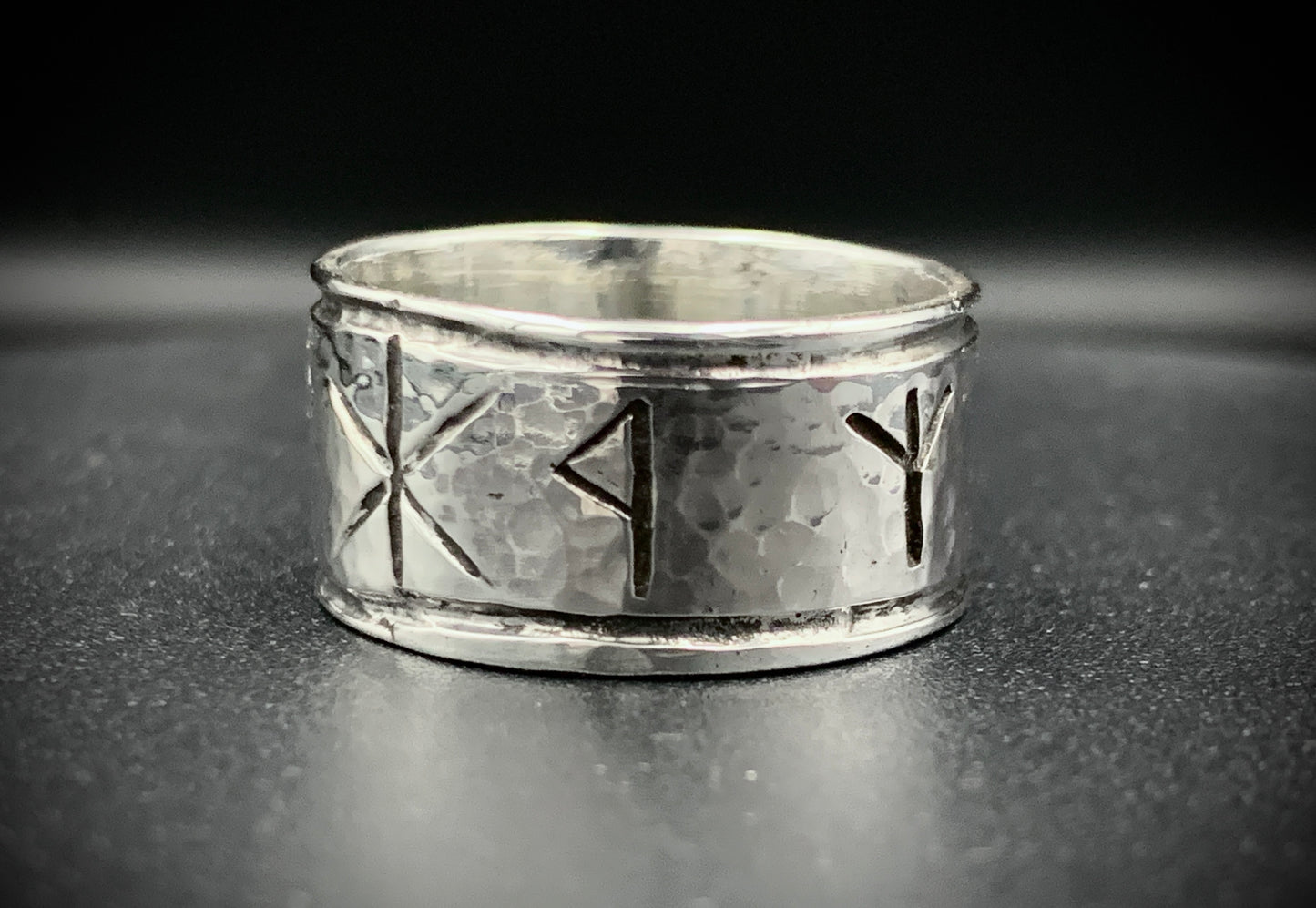 HAMMERED VIKING RUNE RING - SIZE 9.5